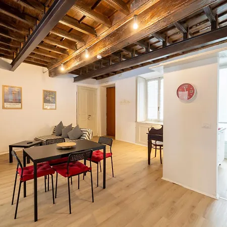 公寓 La Bussola Vintage House-royal Palace-centralissimo Ac